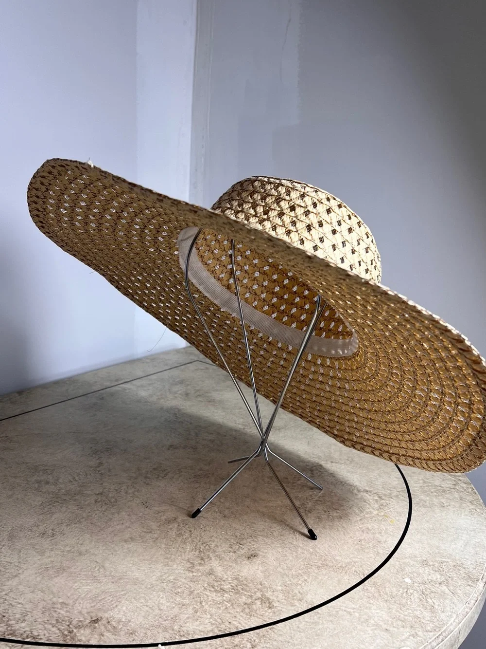 Braided Wide-Brim Sun Hat in Natural Straw